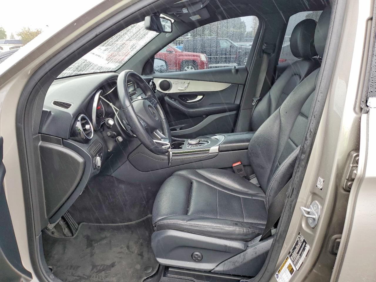 2019 Mercedes-Benz Glc 300 - zdjęcie 7