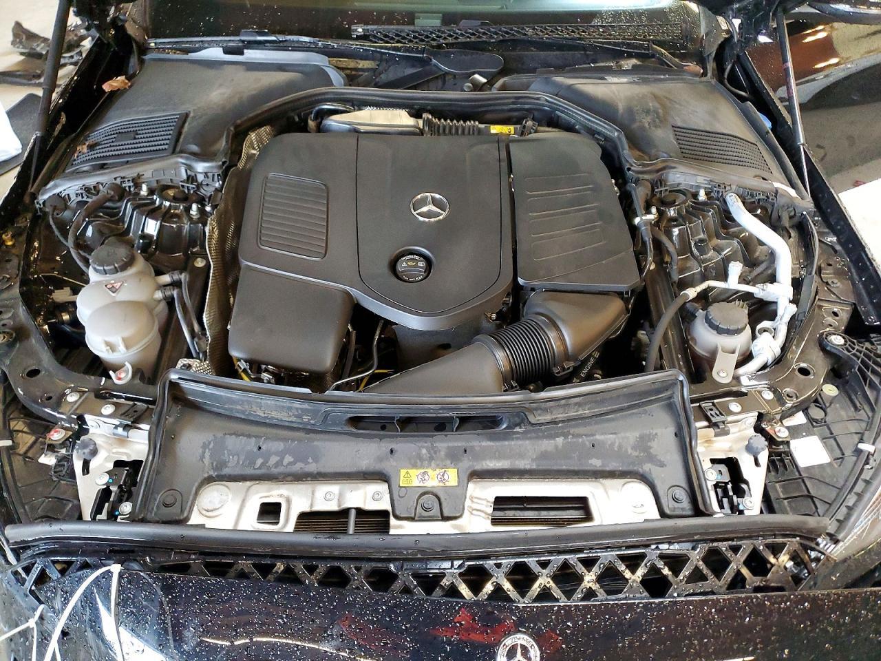 2024 Mercedes-Benz C 300 - zdjęcie 11