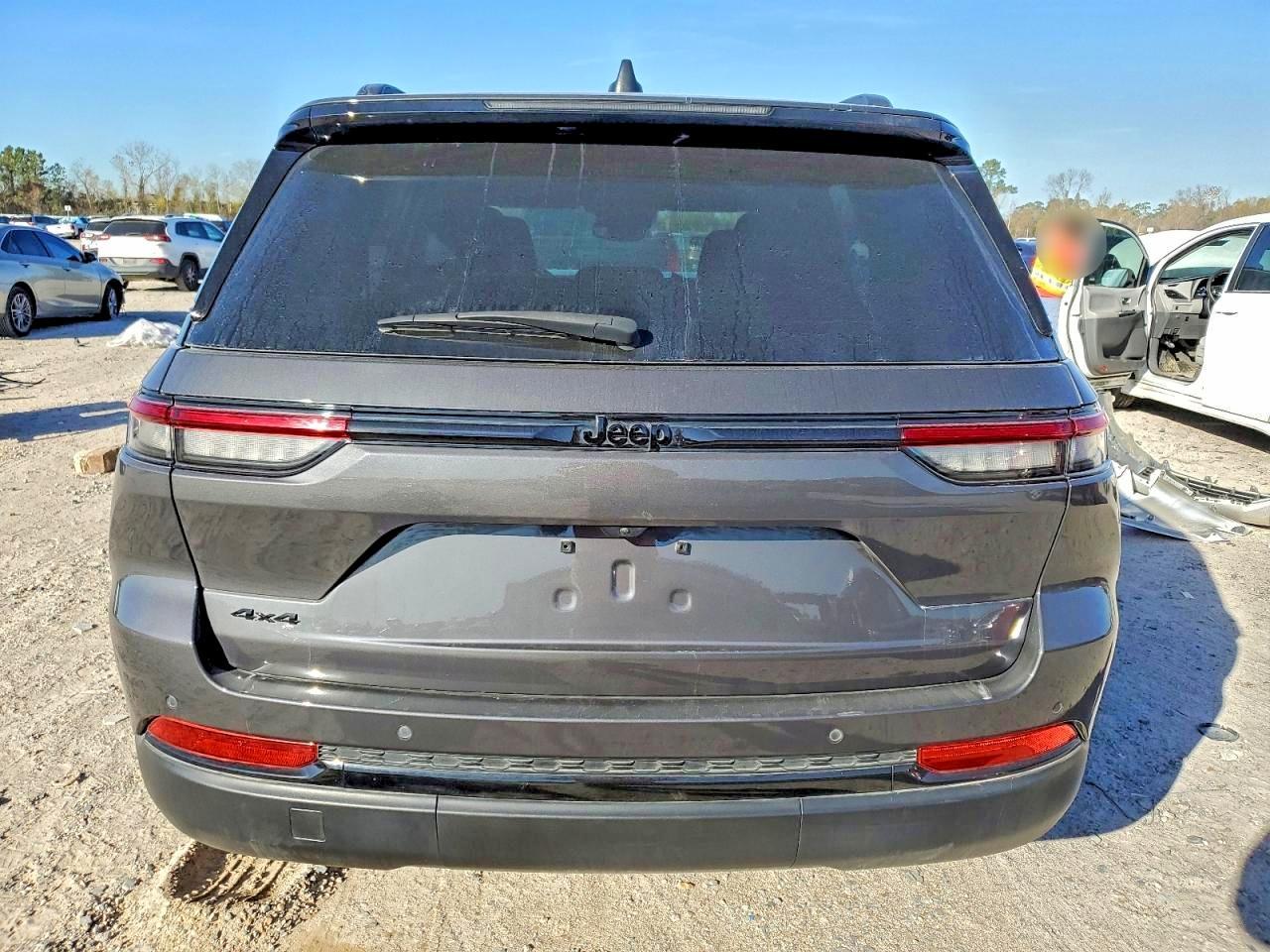 2024 Jeep Grand Cherokee Laredo - zdjęcie 6