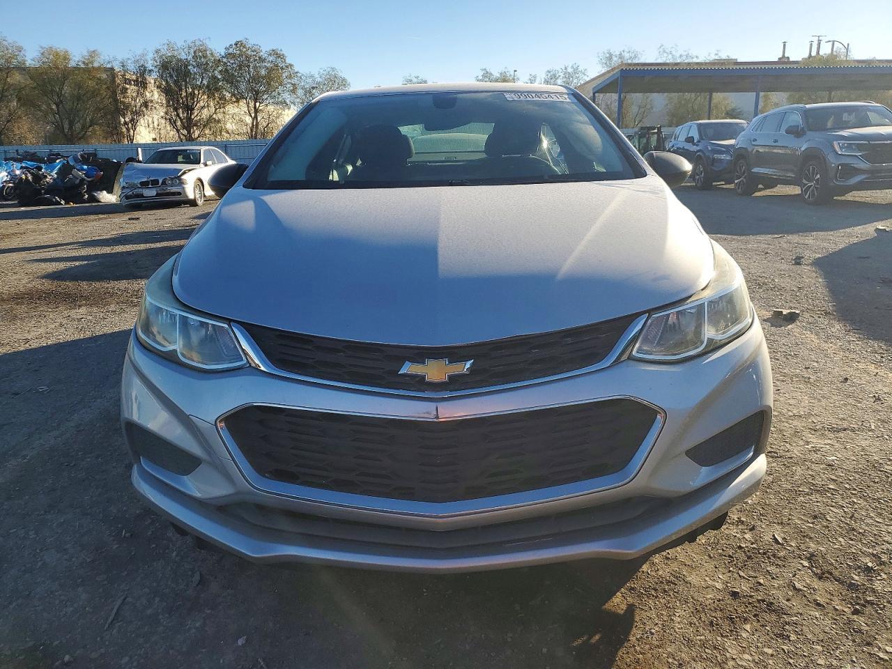 2017 Chevrolet Cruze Ls - zdjęcie 5