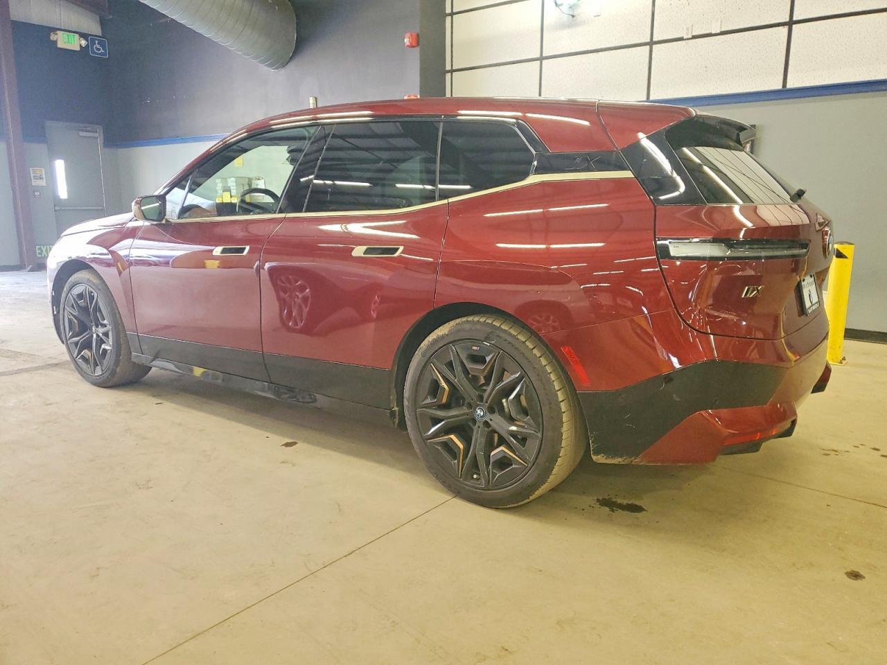 2023 BMW Ix M60 - zdjęcie 2