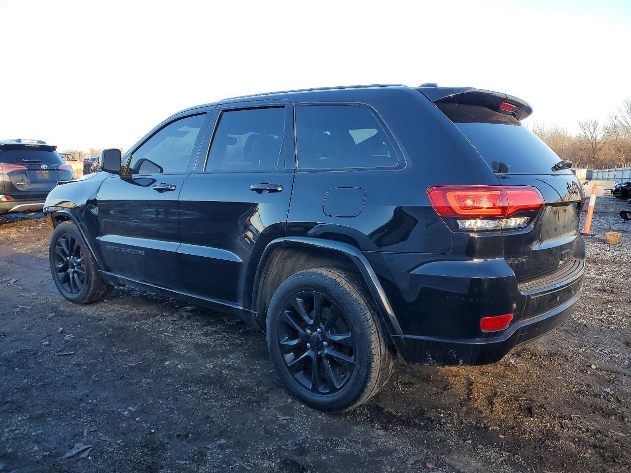 2017 Jeep Grand Cherokee Laredo - zdjęcie 2