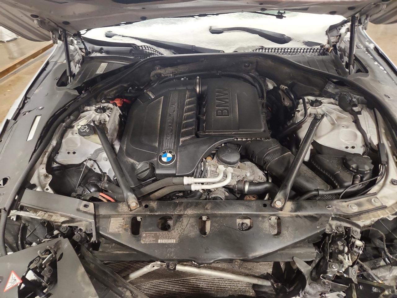 2013 BMW 740 I - zdjęcie 11