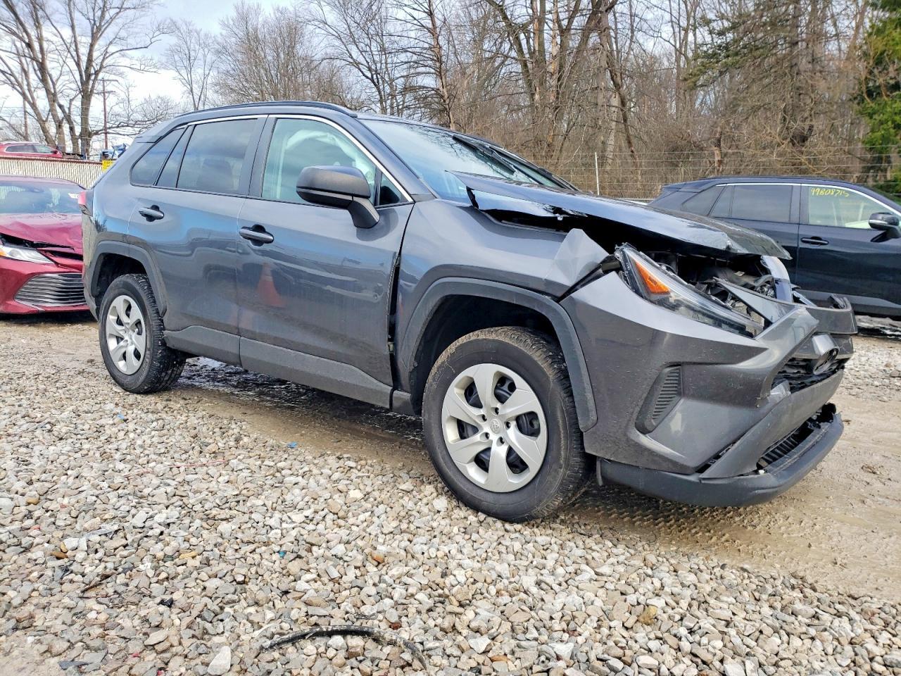 2020 Toyota Rav4 Le - zdjęcie 4