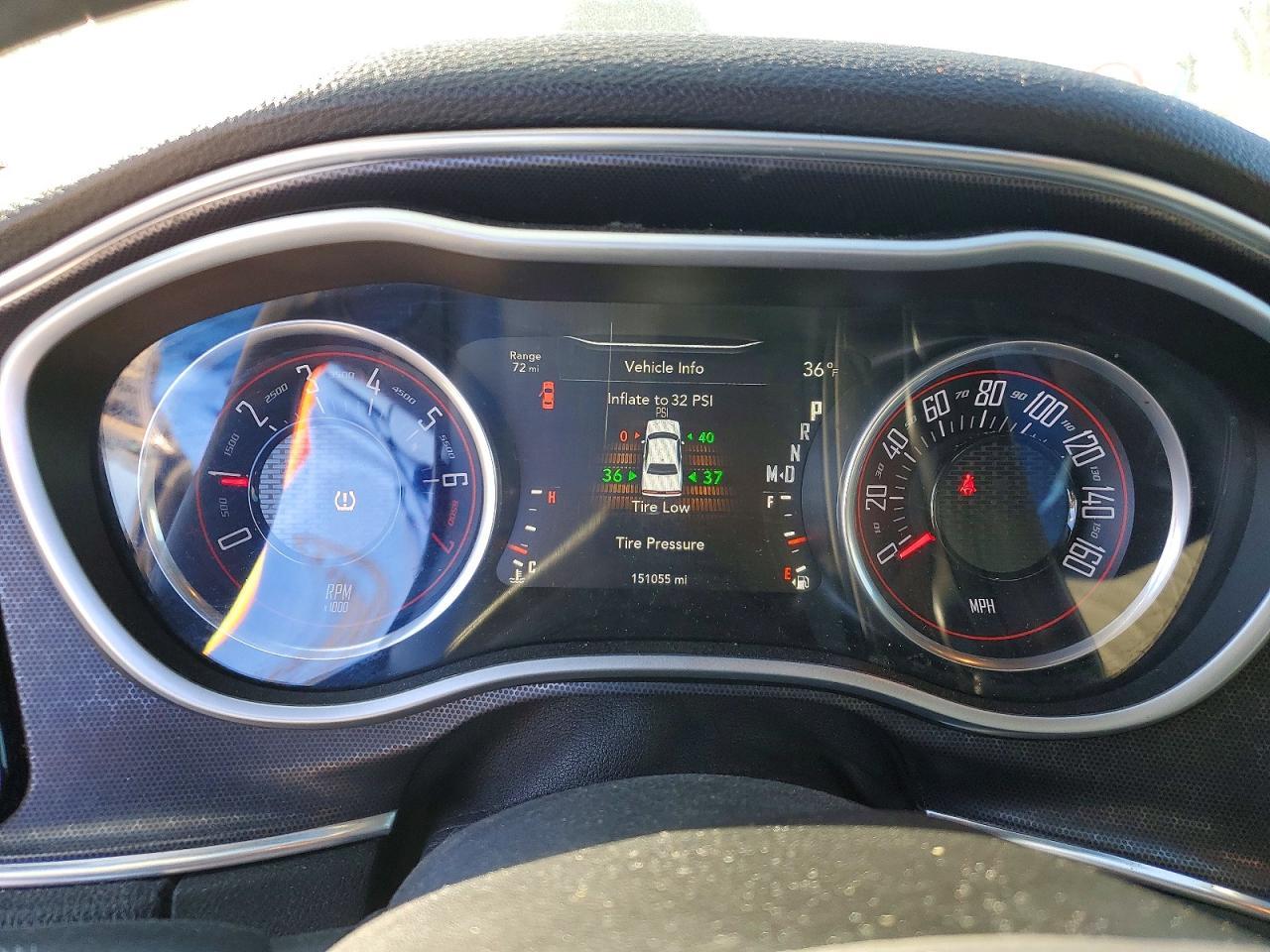 2016 Dodge Challenger Sxt - zdjęcie 9