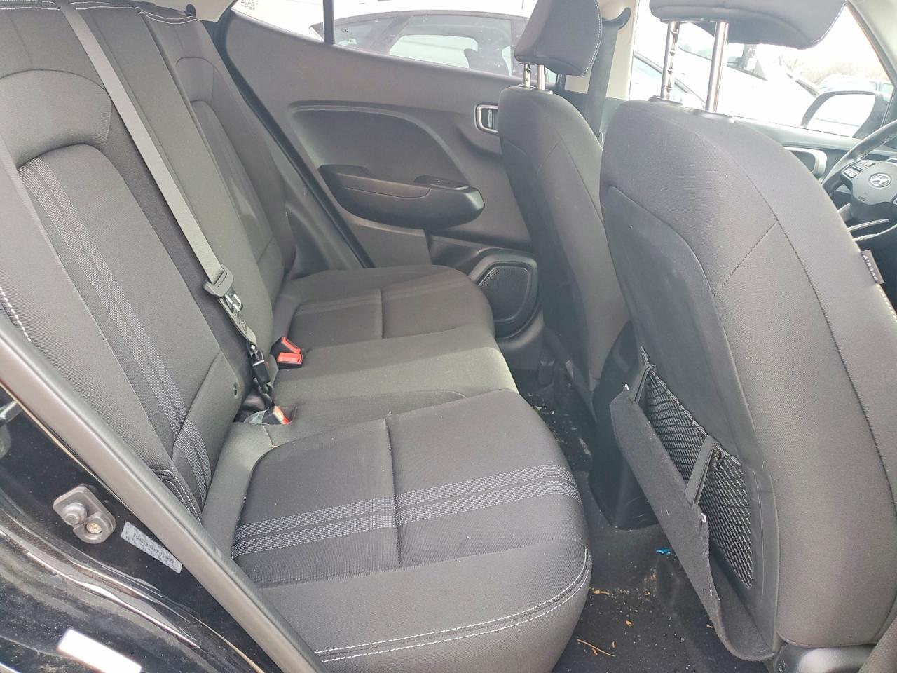 2021 Hyundai Venue Sel - zdjęcie 11