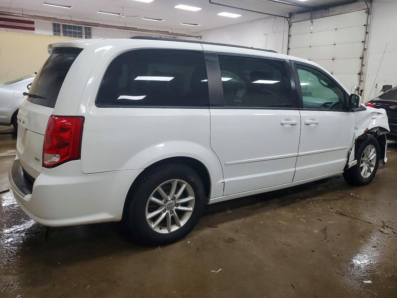 2016 Dodge Grand Caravan Sxt - zdjęcie 3