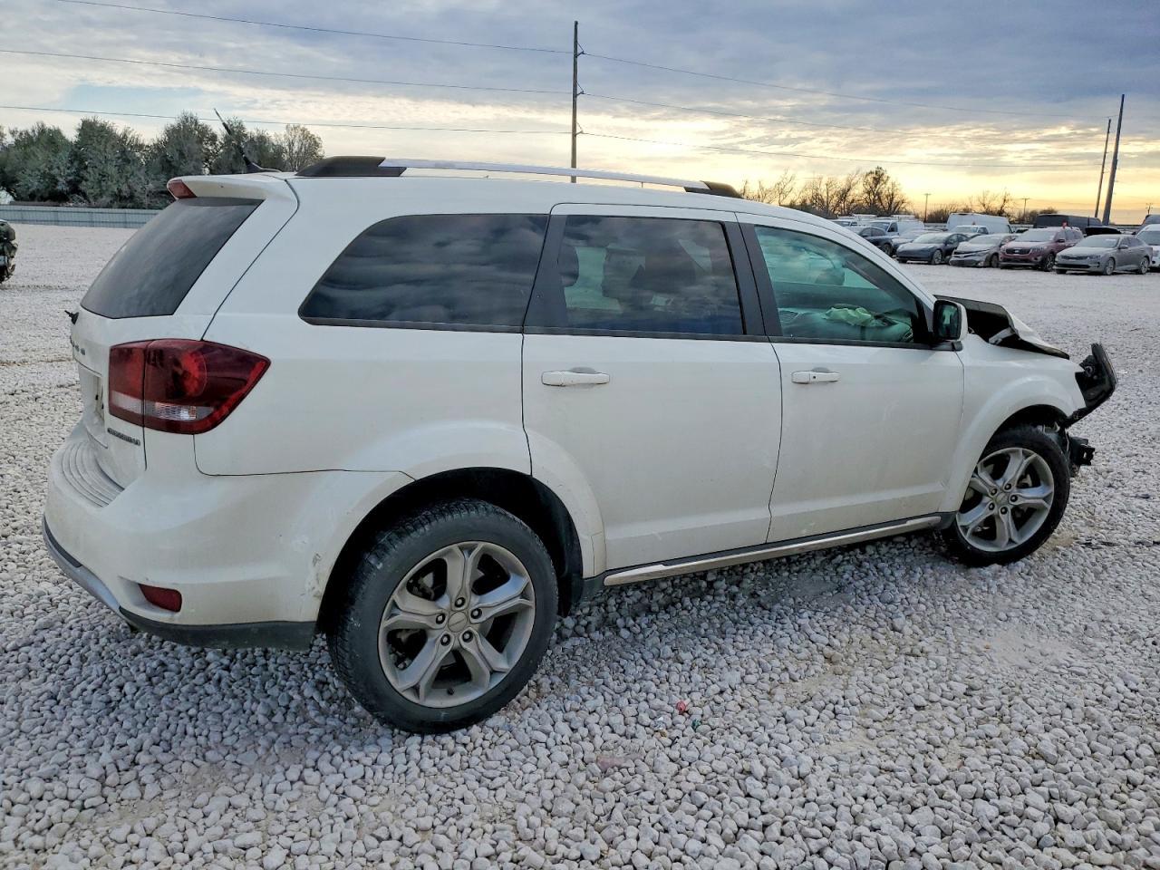 2017 Dodge Journey Crossroad - zdjęcie 3