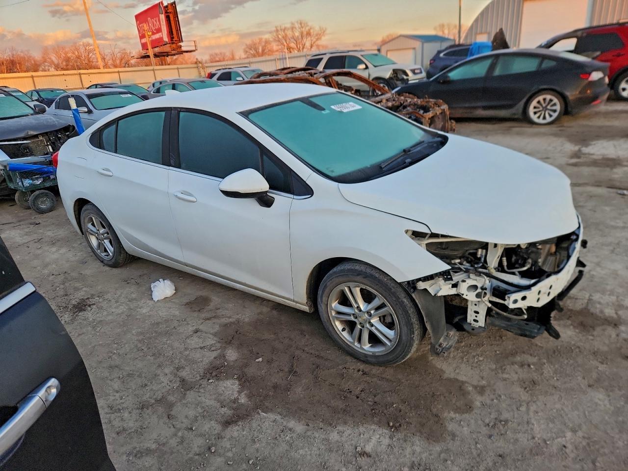 2016 Chevrolet Cruze Lt - zdjęcie 4