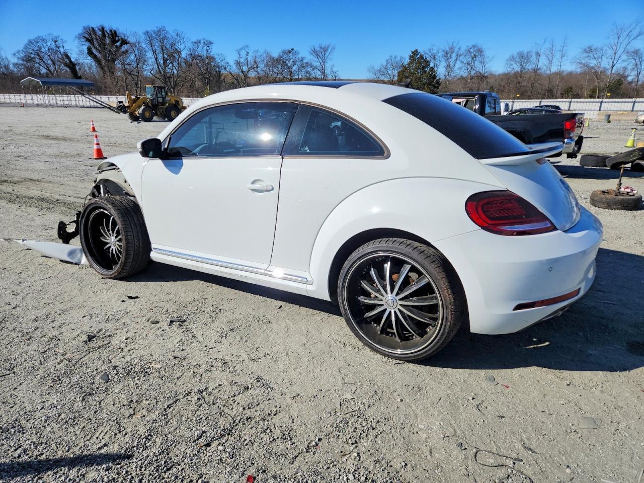 2017 Volkswagen Beetle Se - zdjęcie 2