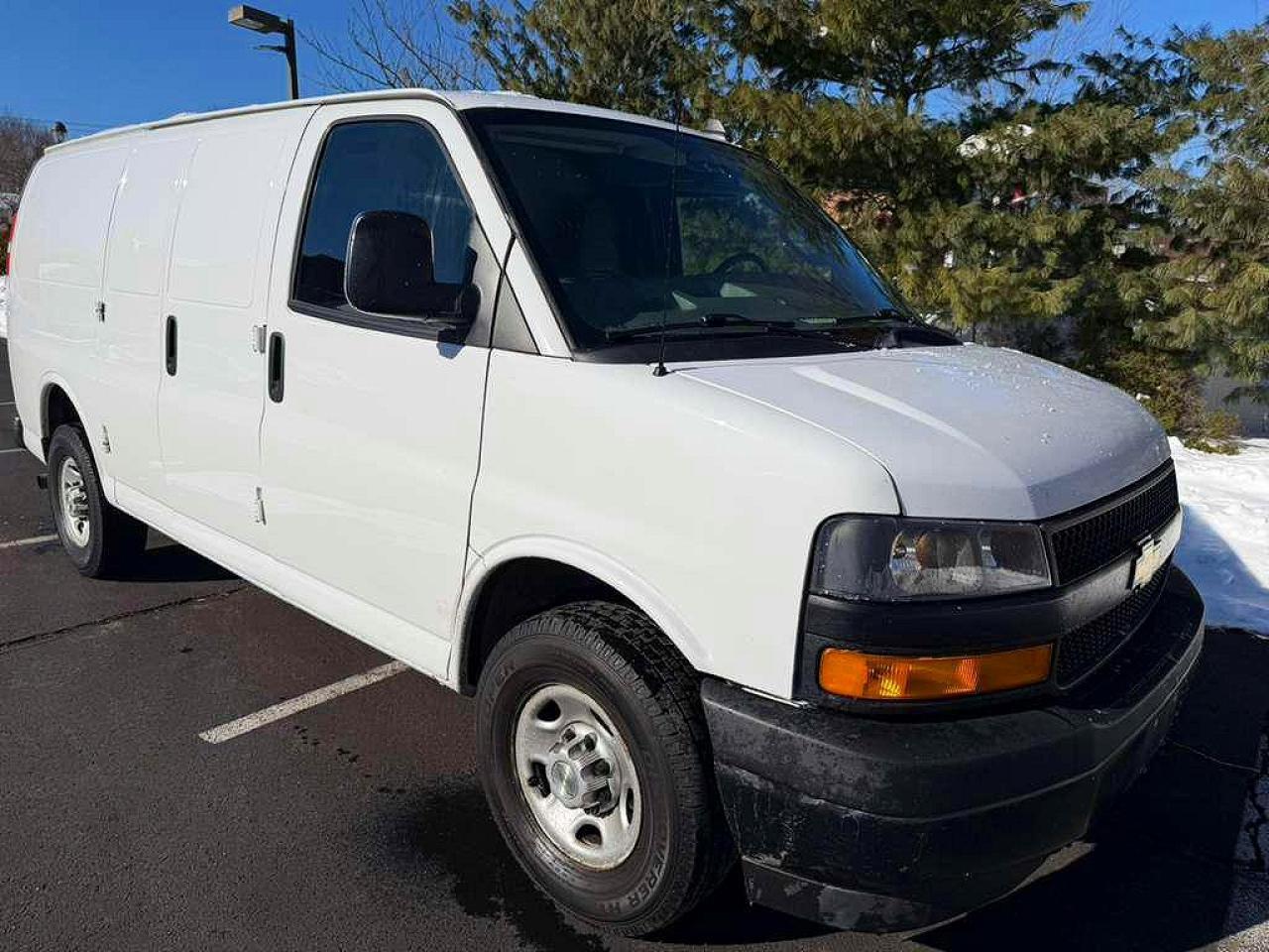 2021 Chevrolet Express G2500 - zdjęcie 4
