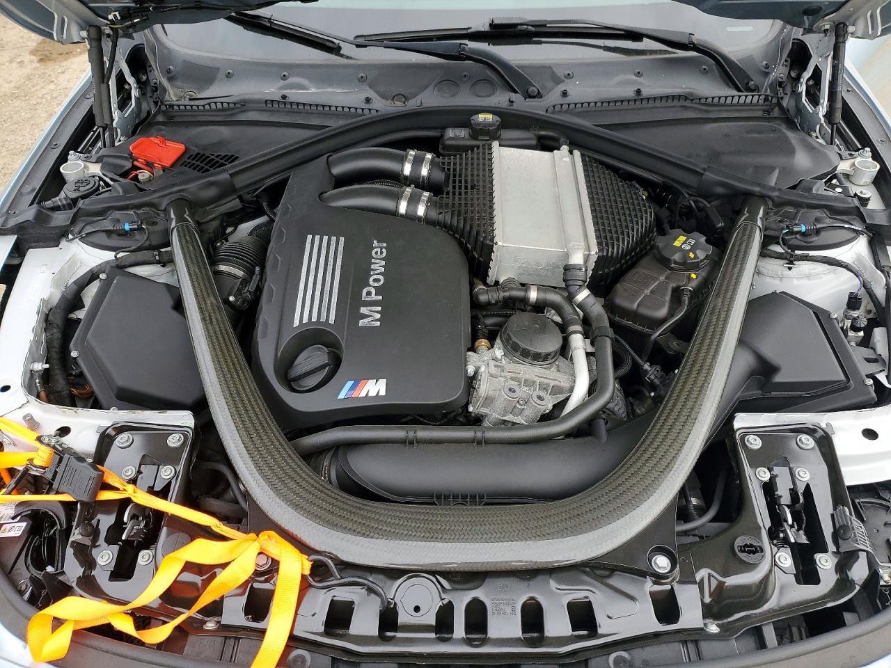 2016 BMW M4 - zdjęcie 11