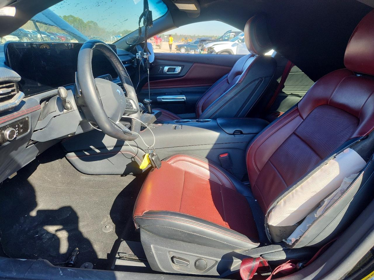 2024 Ford Mustang Gt - zdjęcie 7