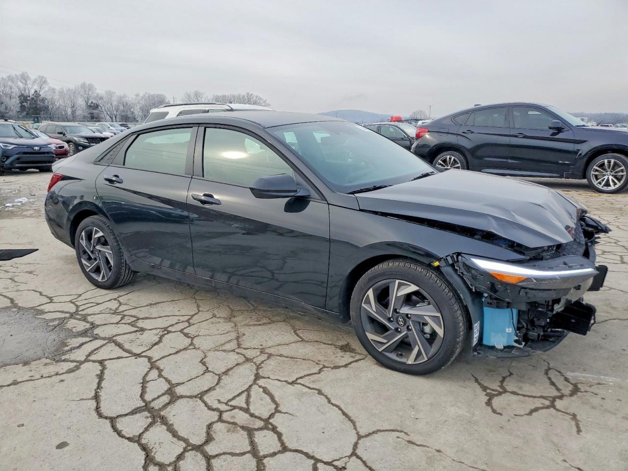 2025 Hyundai Elantra Sel Sport - zdjęcie 4