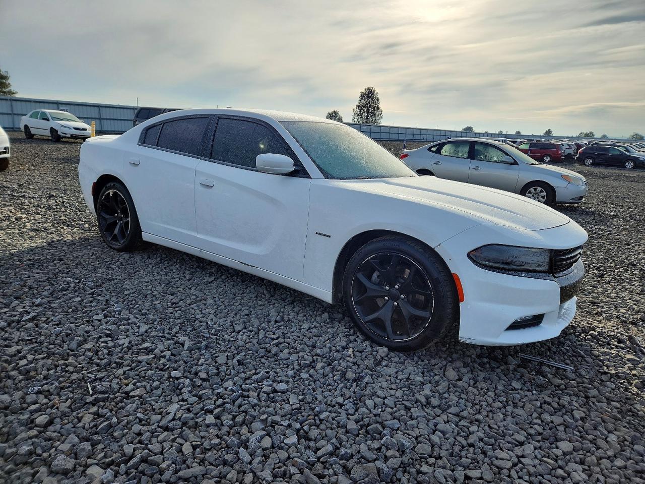 2015 Dodge Charger R/T - zdjęcie 4