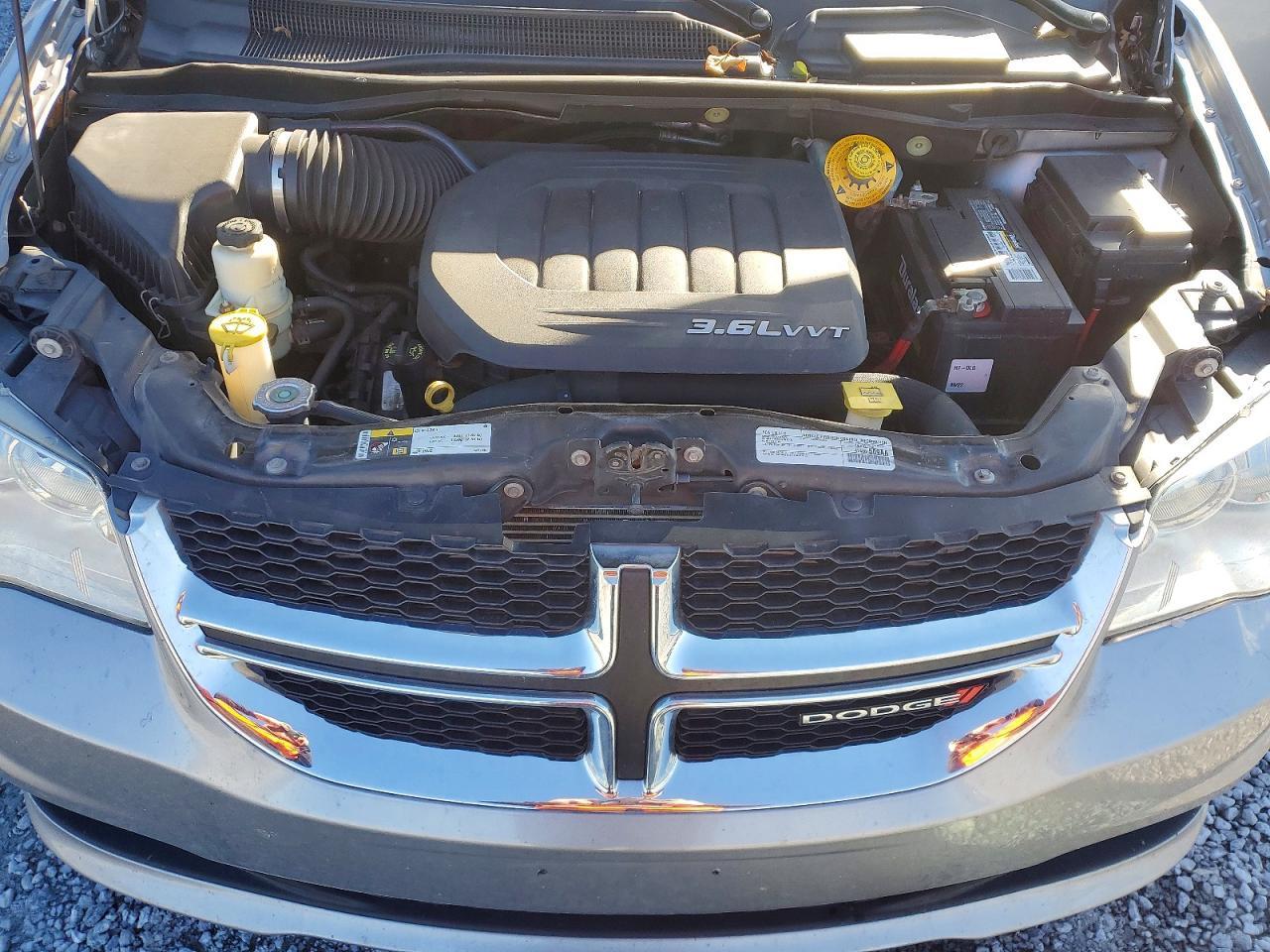 2016 Dodge Grand Caravan Sxt - zdjęcie 11