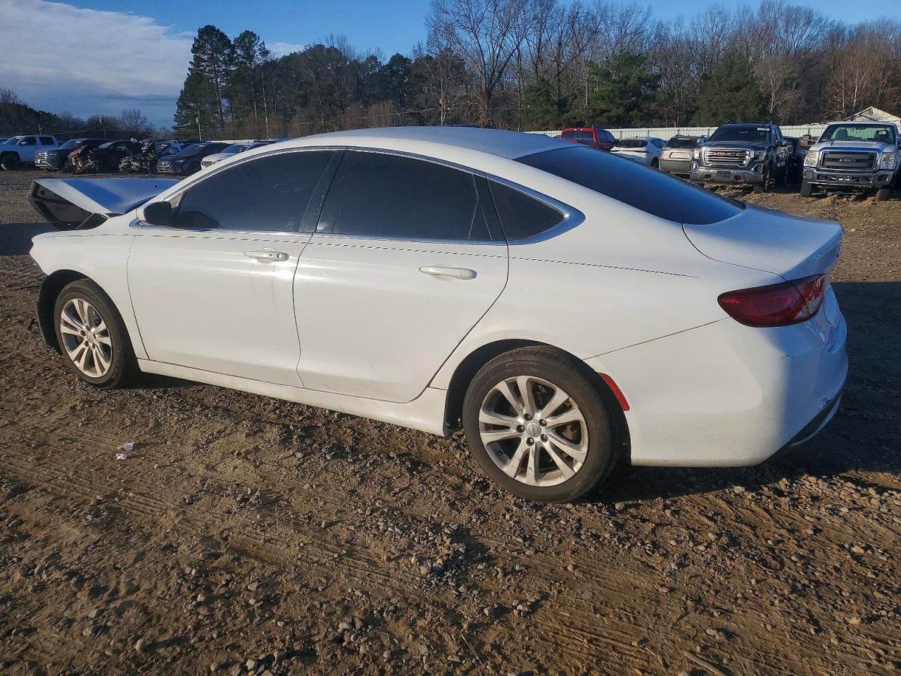2015 Chrysler 200 - zdjęcie 2