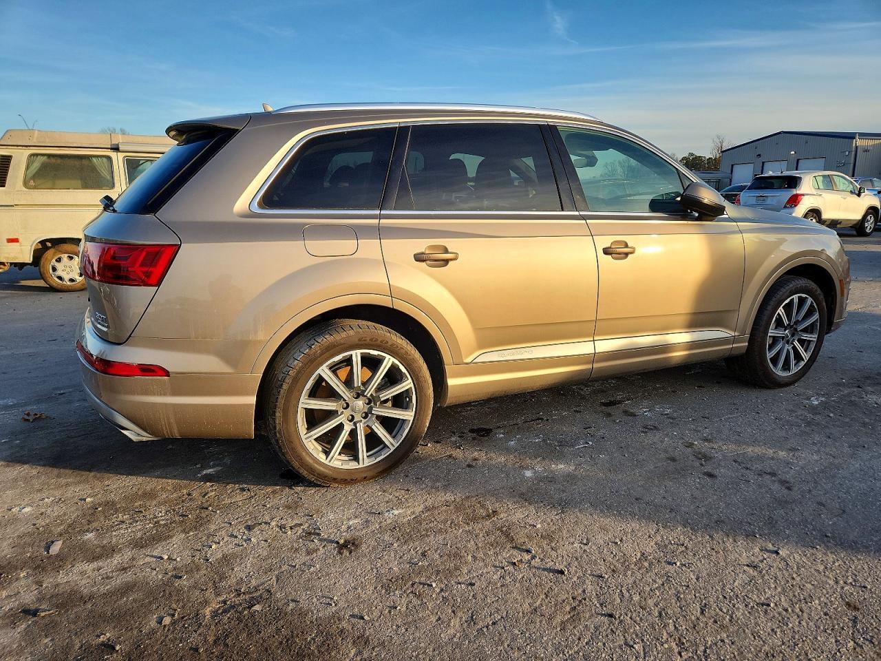 Audi Q7 - zdjęcie 3