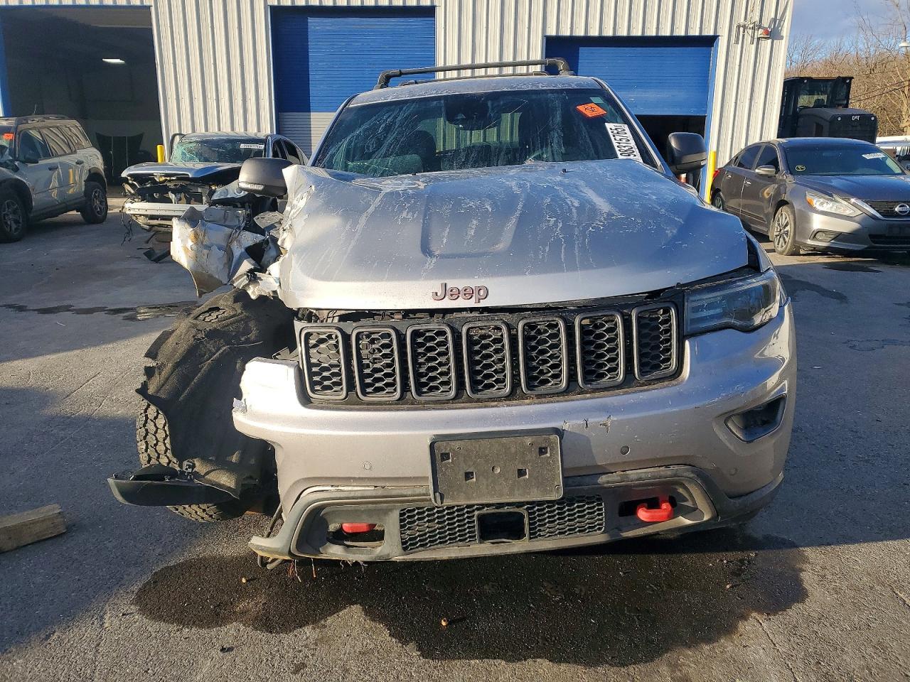 2017 Jeep Grand Cherokee Trailhawk - zdjęcie 5