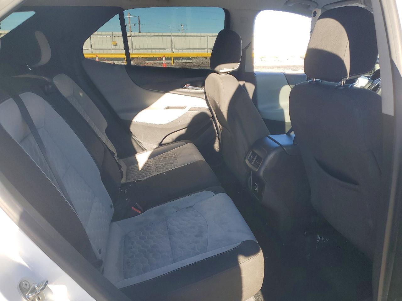 2019 Chevrolet Equinox Ls - zdjęcie 11