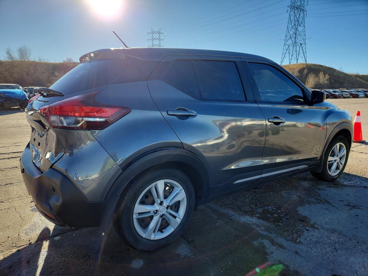 2020 Nissan Kicks S - zdjęcie 3