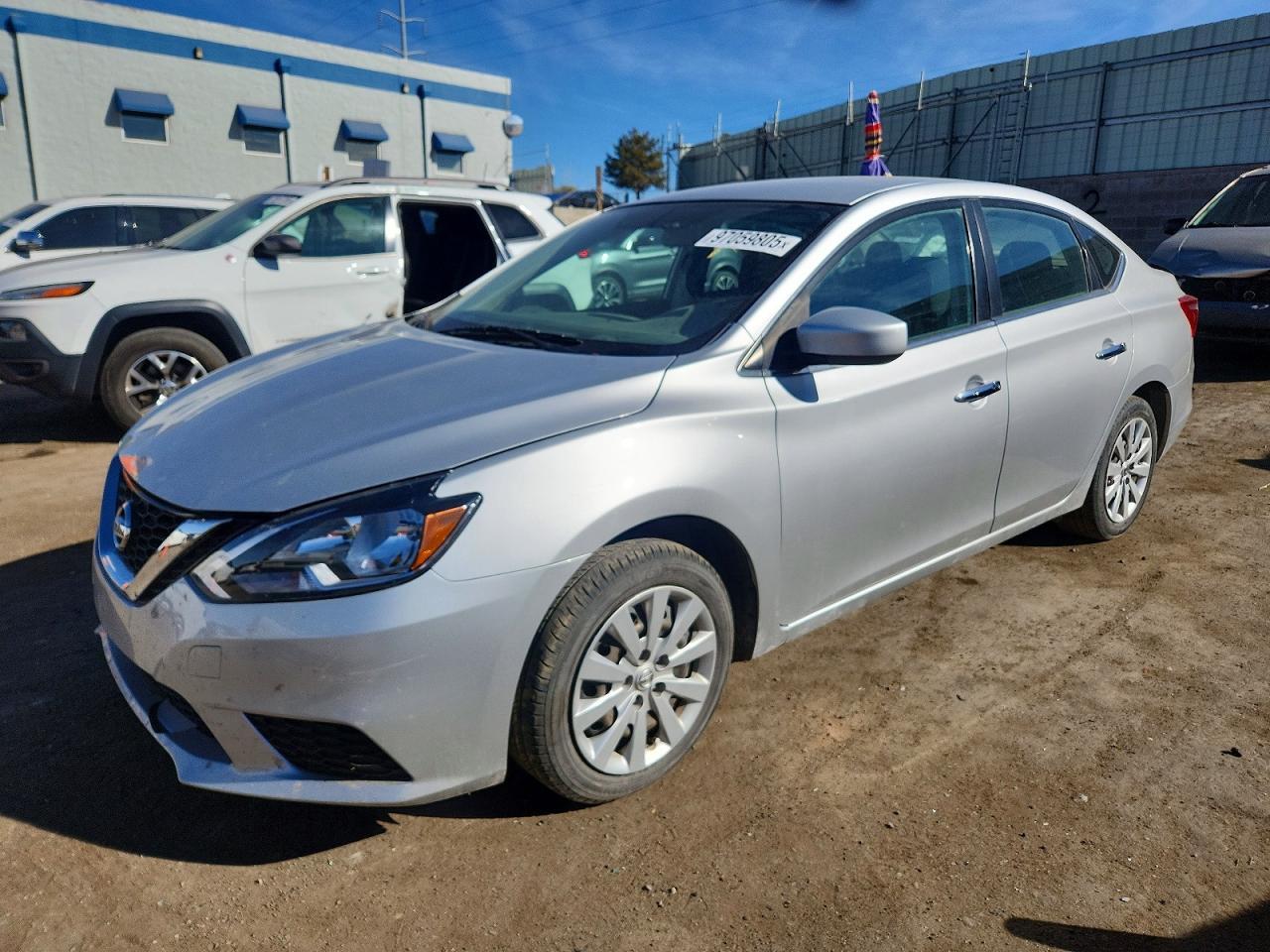 2017 Nissan Sentra S - zdjęcie główne