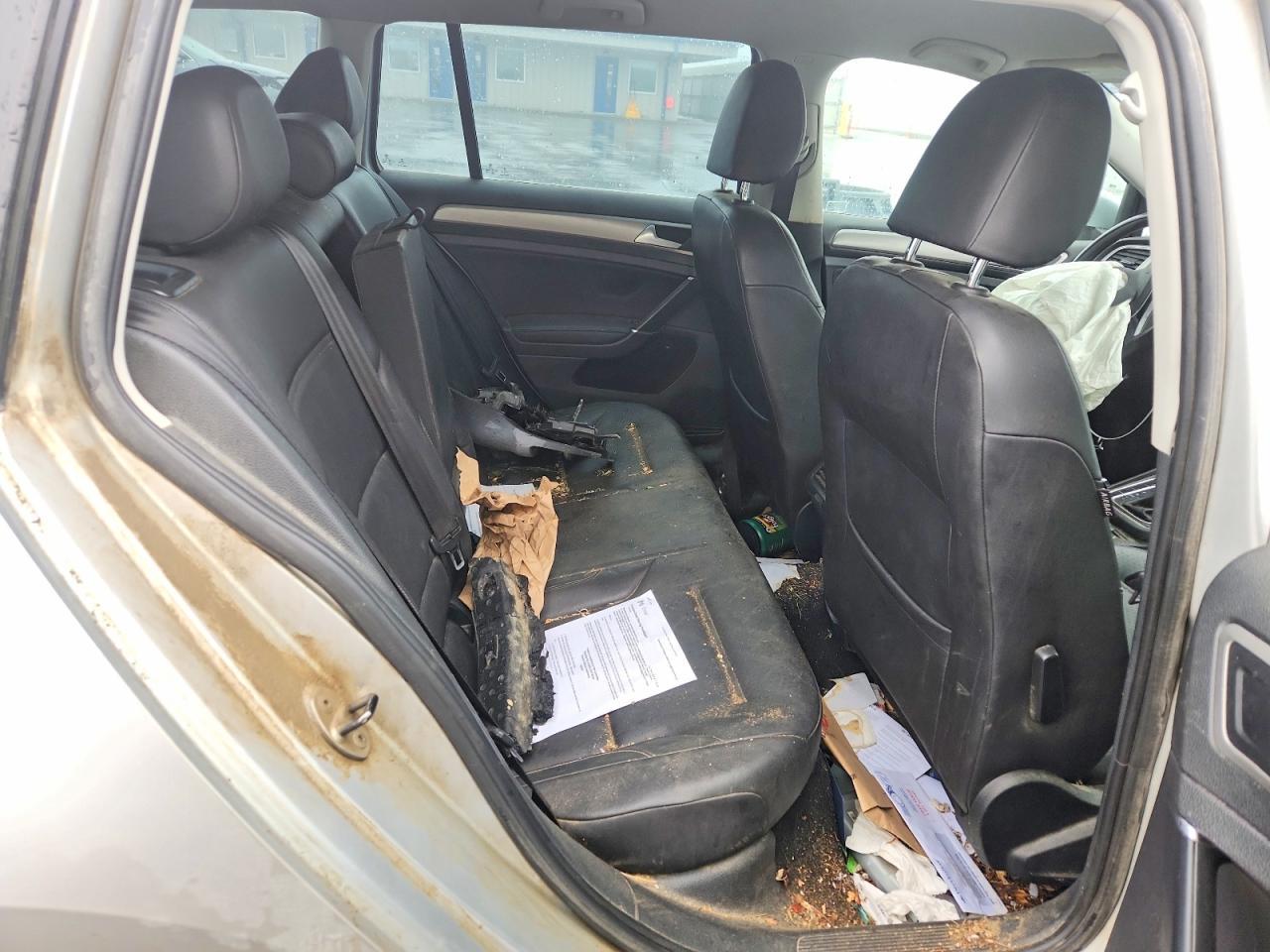 2015 Volkswagen Golf Sportwagen Tdi S - zdjęcie 10