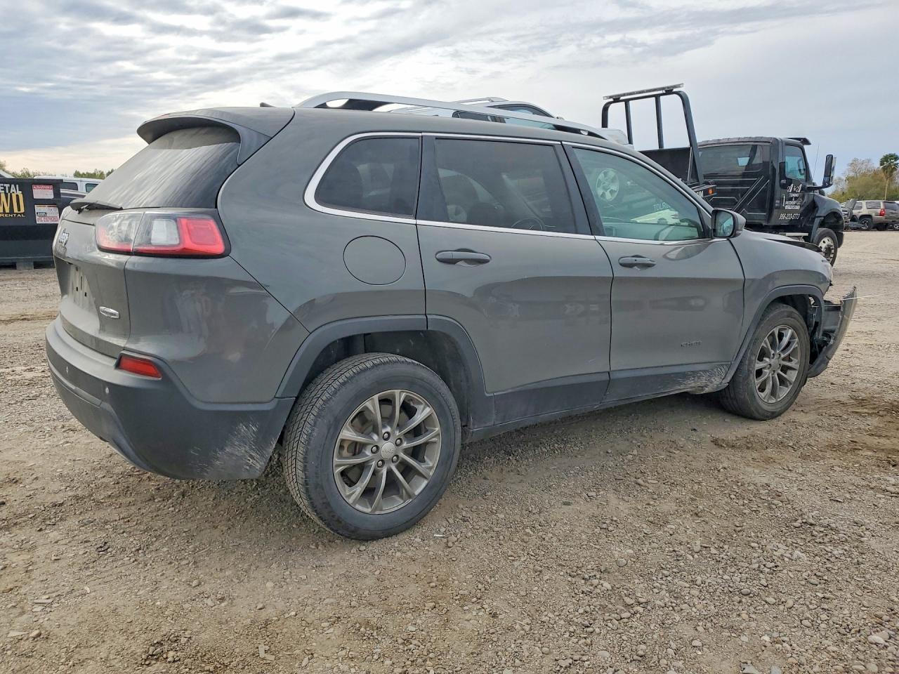 2019 Jeep Cherokee Latitude Plus - zdjęcie 3