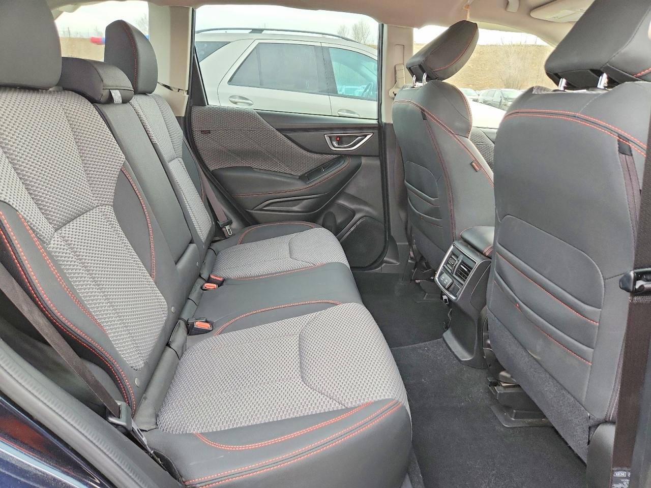 2021 Subaru Forester Sport - zdjęcie 11