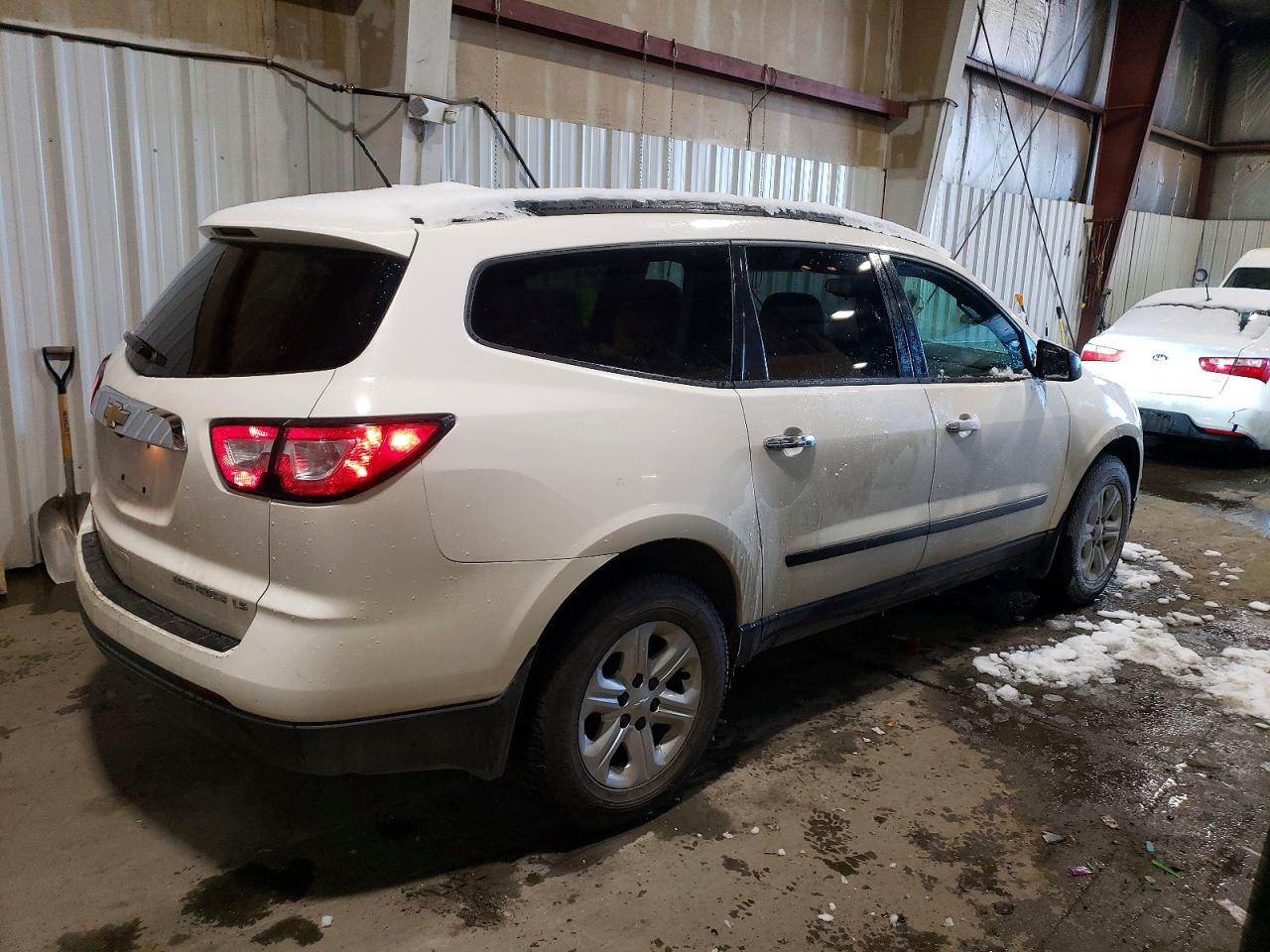 2014 Chevrolet Traverse Ls - zdjęcie 3