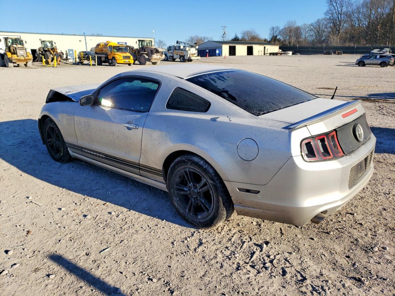 2014 Ford Mustang - zdjęcie 2