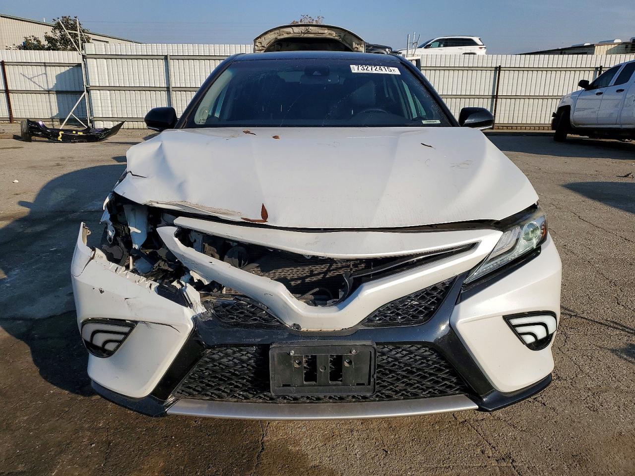 2019 Toyota Camry Xse - zdjęcie 5