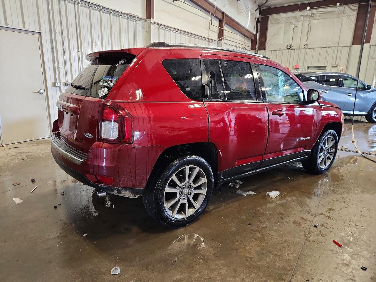 2016 Jeep Compass Latitude - zdjęcie 3