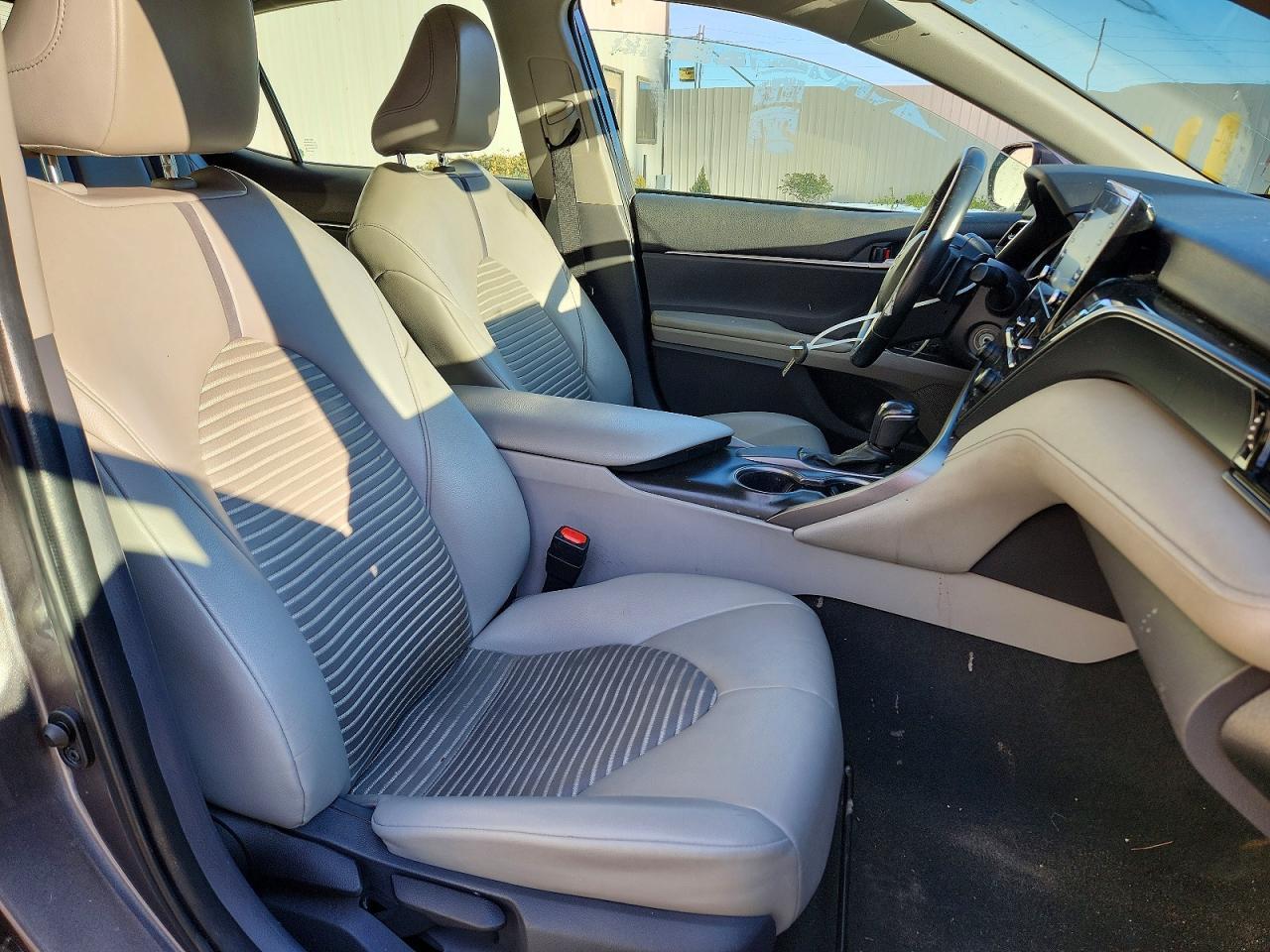 2021 Toyota Camry Se - zdjęcie 7