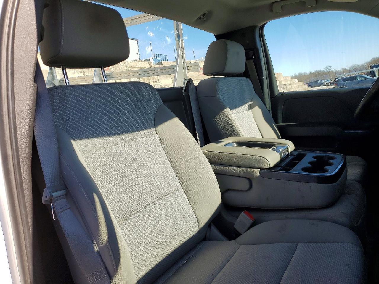 2016 Chevrolet Silverado C2500 Heavy Duty - zdjęcie 10