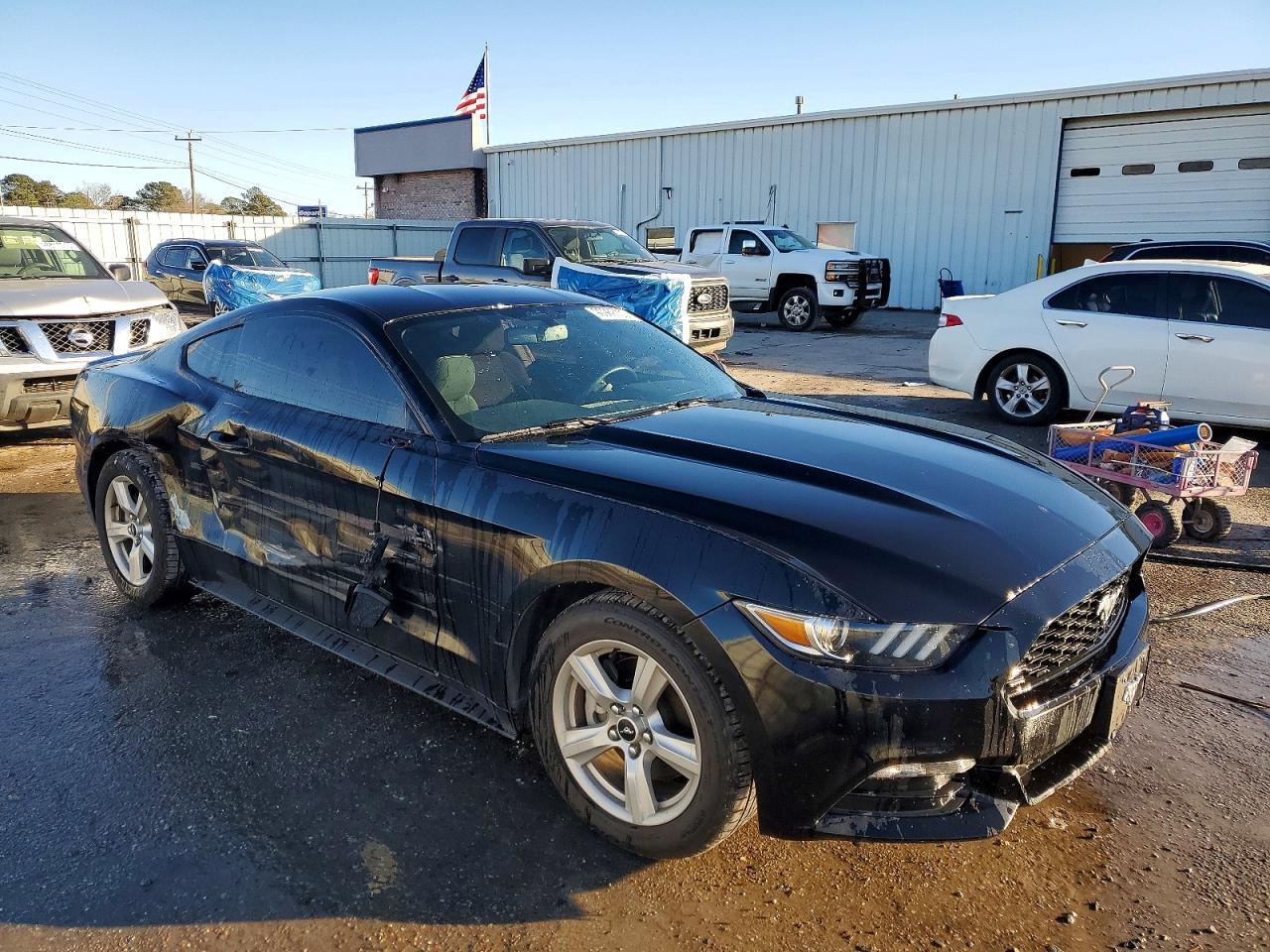 2017 Ford Mustang - zdjęcie 4