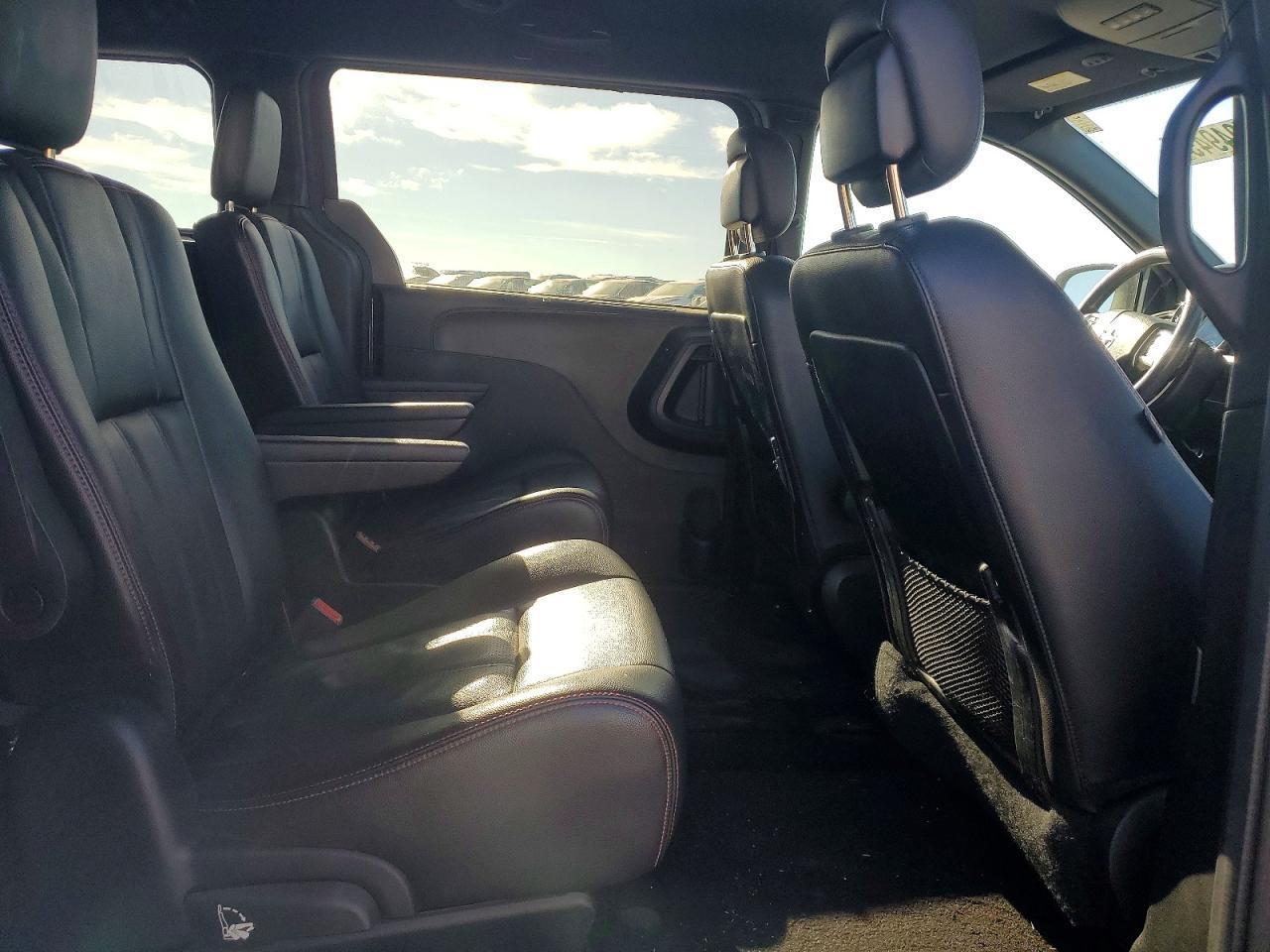 2018 Dodge Grand Caravan Gt - zdjęcie 11