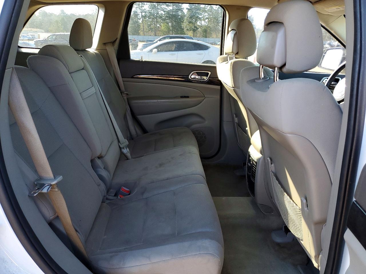 2013 Jeep Grand Cherokee Laredo - zdjęcie 11