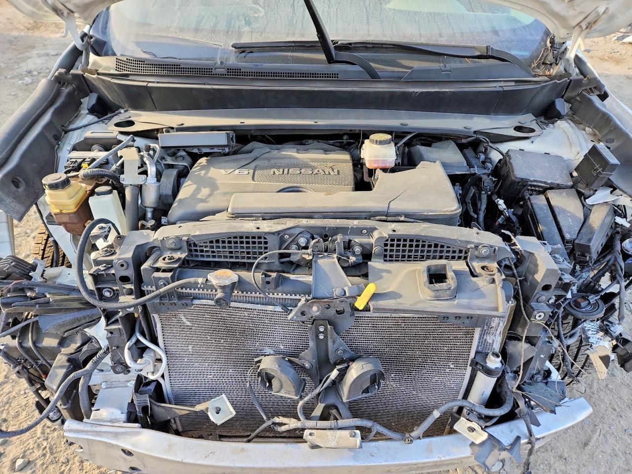 2020 Nissan Pathfinder Platinum - zdjęcie 12