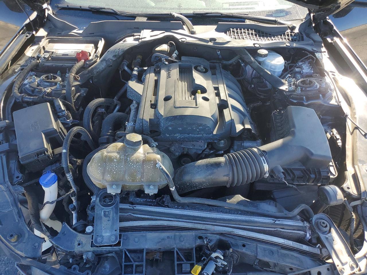 2020 Ford Mustang - zdjęcie 11