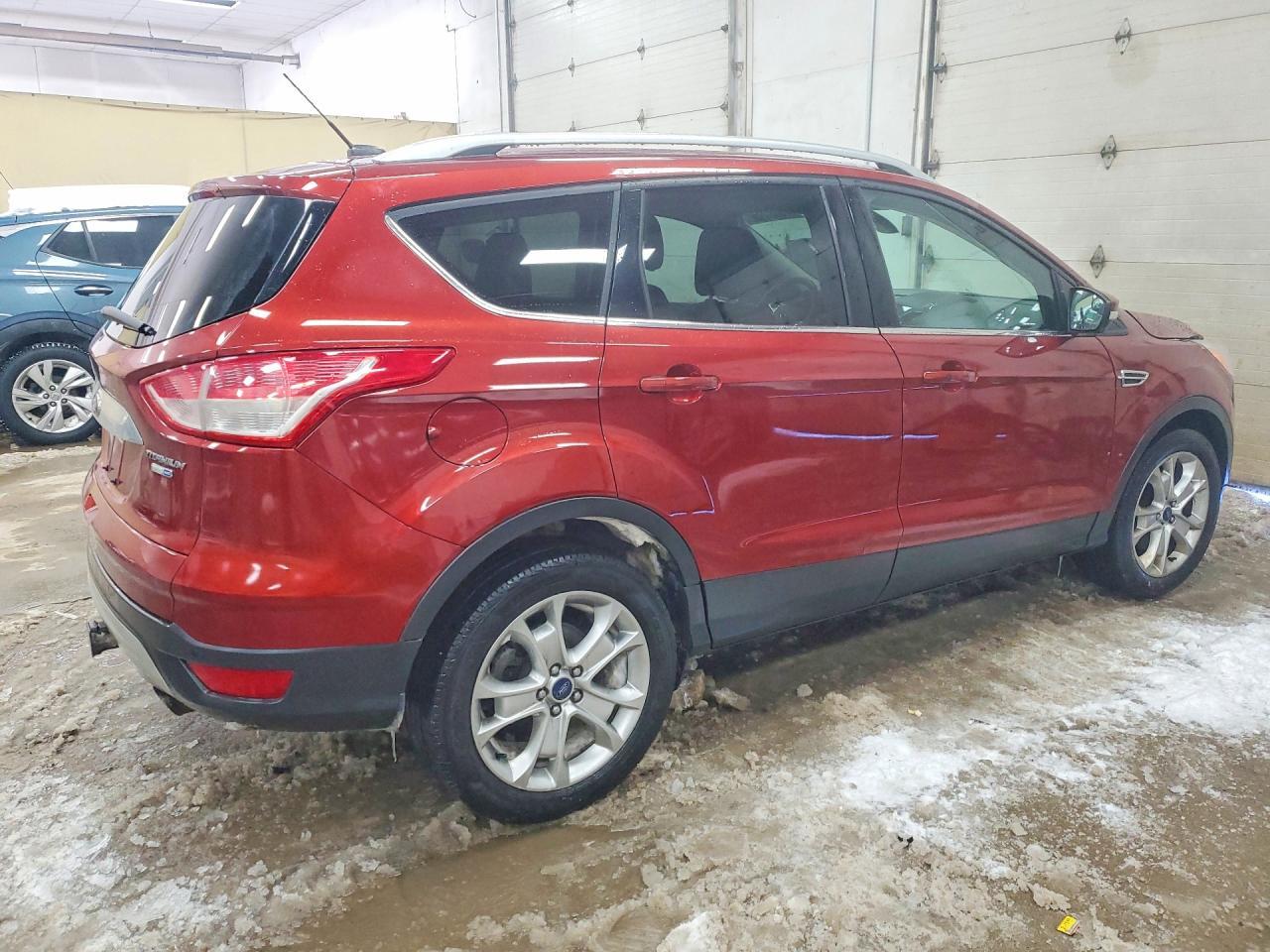 2015 Ford Escape Titanium - zdjęcie 3