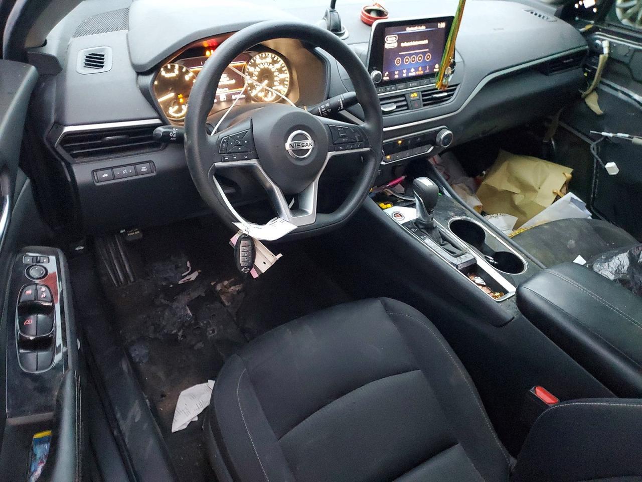 2021 Nissan Altima Sv - zdjęcie 8