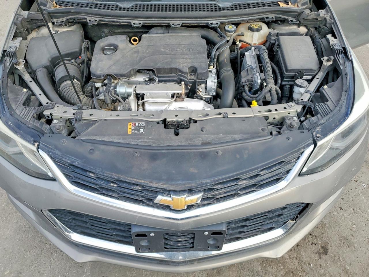 2018 Chevrolet Cruze Lt - zdjęcie 11