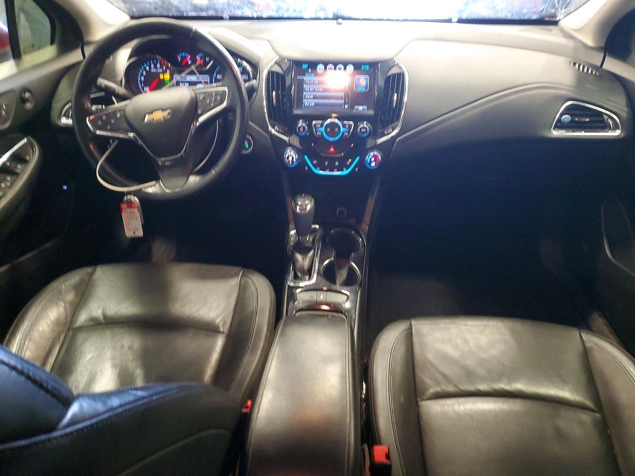 2018 Chevrolet Cruze Premier - zdjęcie 8