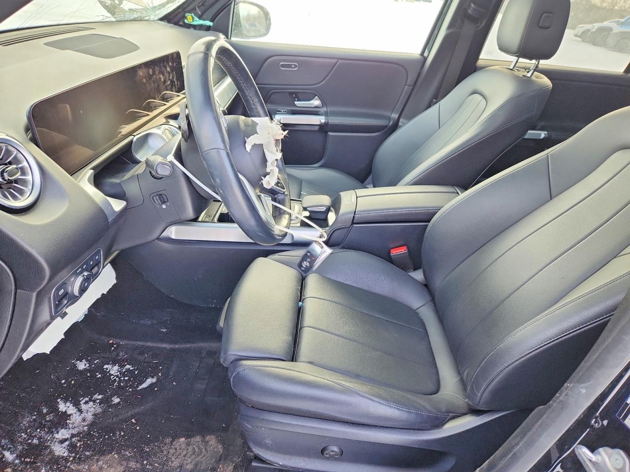 2022 Mercedes-Benz Truck Glb250 4Dr Awd - zdjęcie 7