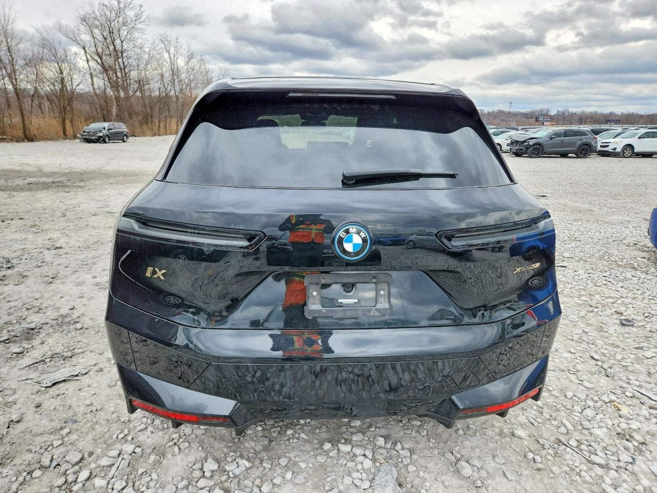 2024 BMW Ix xDrive50 - zdjęcie 6