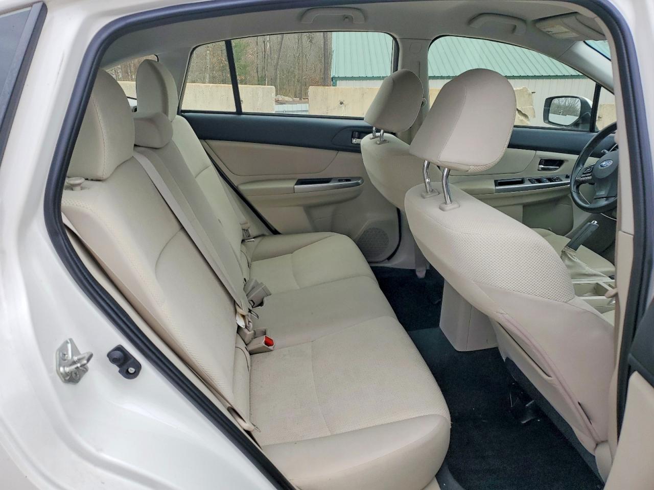 2015 Subaru Impreza Premium - zdjęcie 10