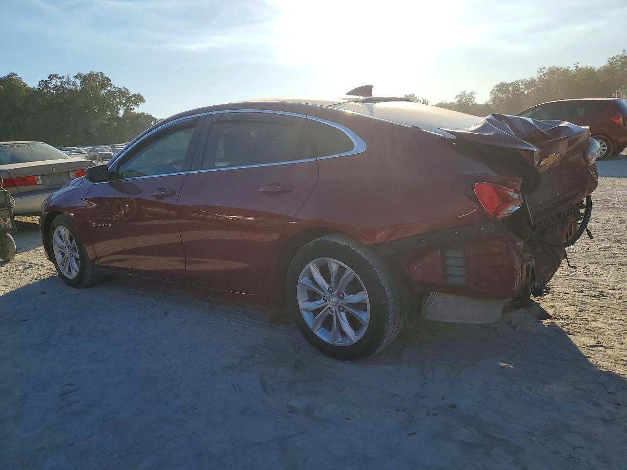 2020 Chevrolet Malibu Lt - zdjęcie 2