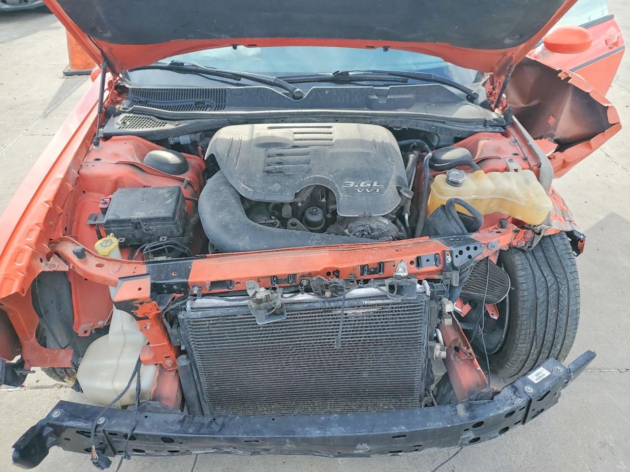2016 Dodge Challenger Sxt - zdjęcie 11