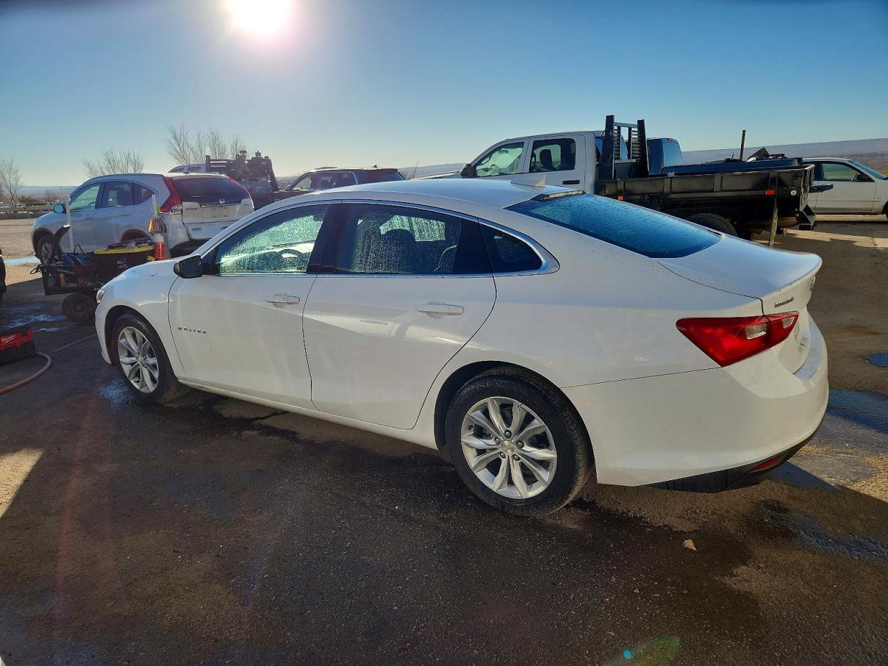 2023 Chevrolet Malibu Lt - zdjęcie 2